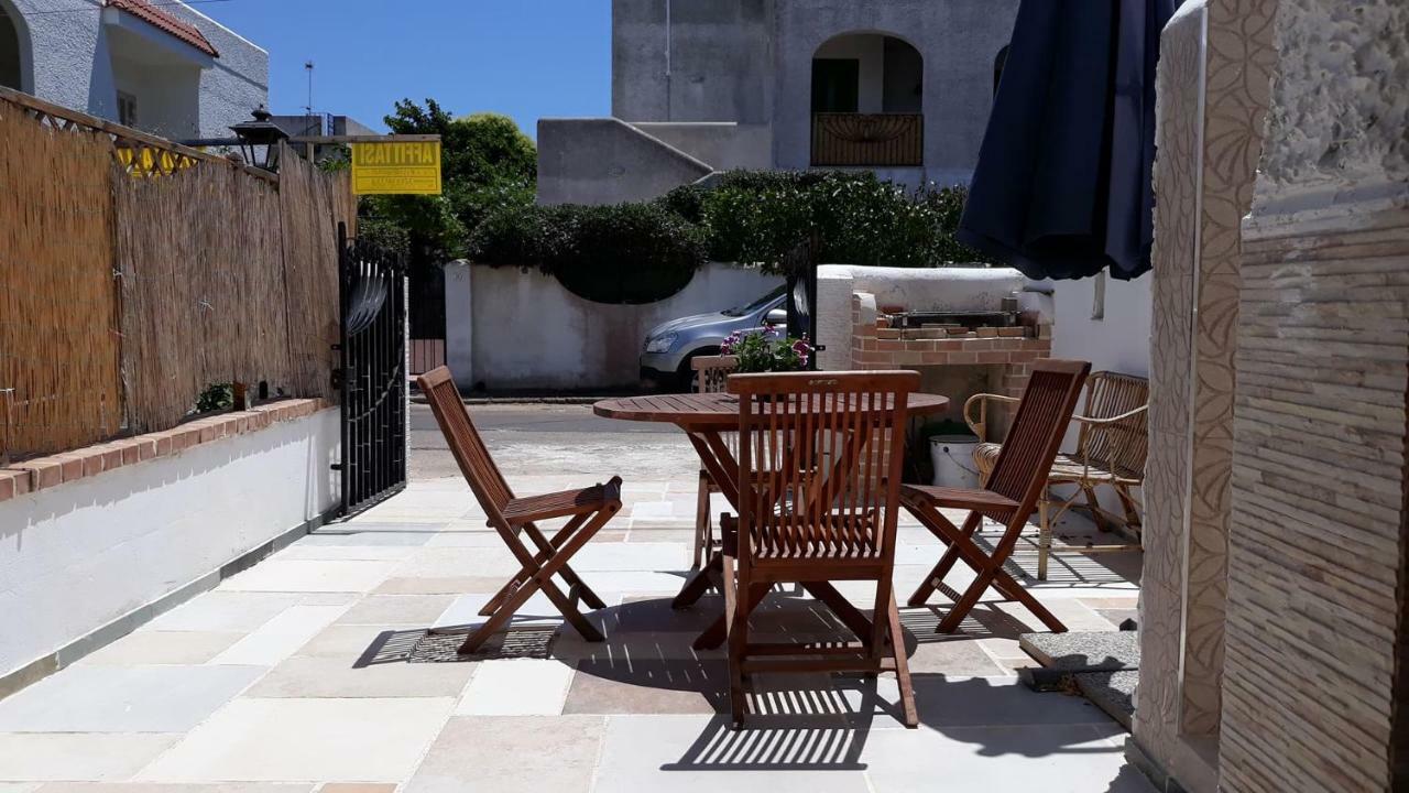 Villino Dolores 30 Mt Mare Porto Cesareo Exteriör bild